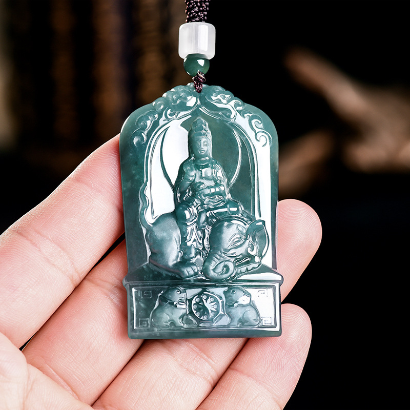 Jewelry & Watches Sp Zo O - Collana con Ciondolo Guanyin in Giadeite