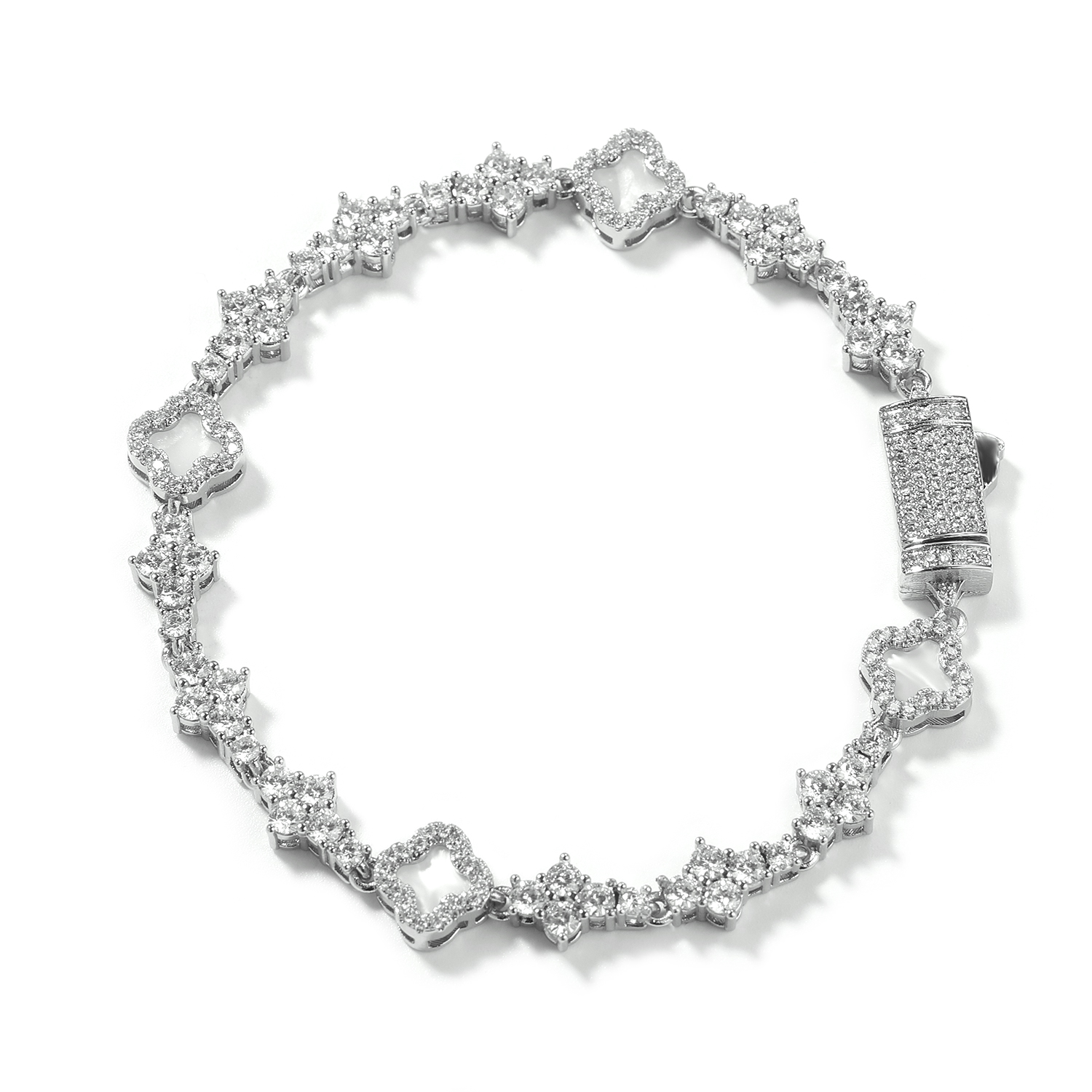 Bracciale con ciondolo a trifo - Tennis Bracelet Cubic recensione e prezzo
