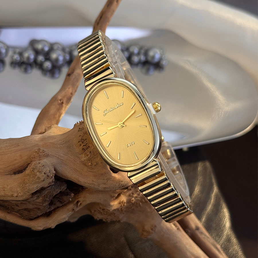 Nuovo orologio al quarzo ovale - High Jewelry Watches recensione e prezzo
