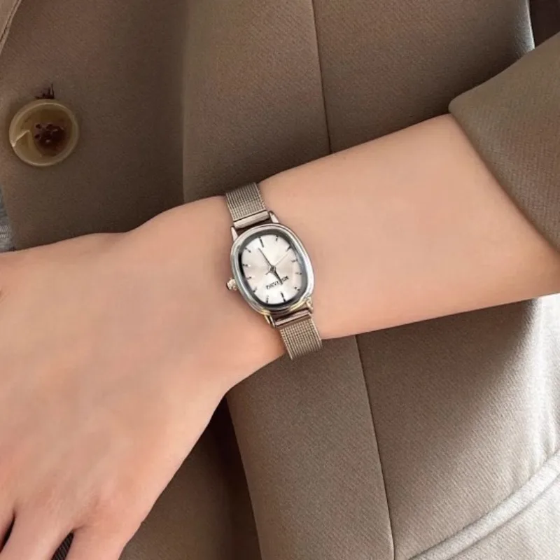 Piccolo quadrante ovale verde  - Jewelry Watches Women recensione e prezzo