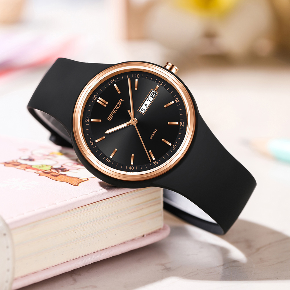 Calendario della moda Orologio - High Jewelry Watches recensione e prezzo
