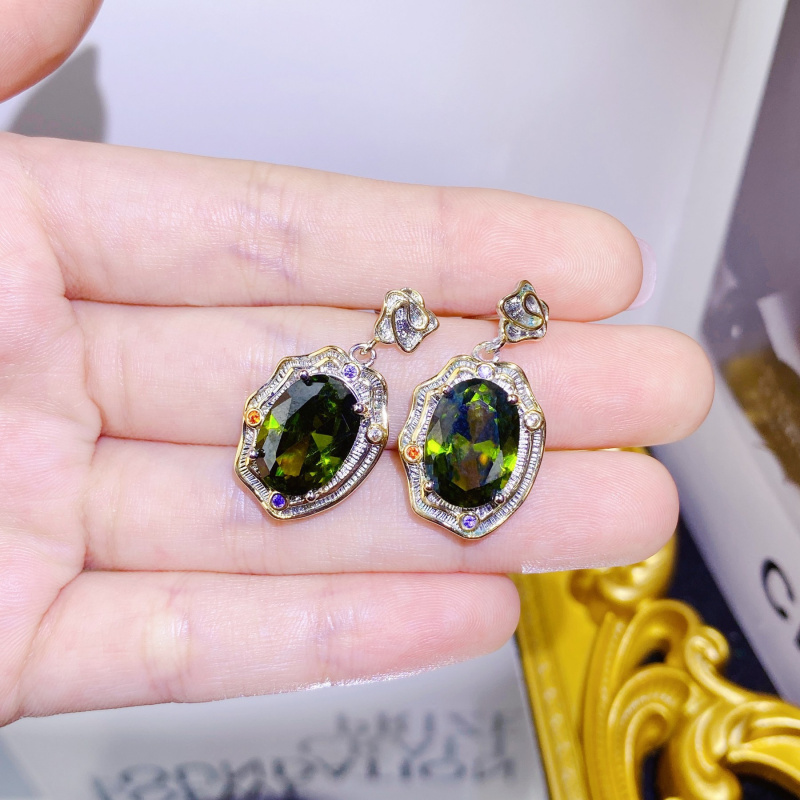 Set di collana, orecchini, ane - Used Jewelry Watches recensione e prezzo