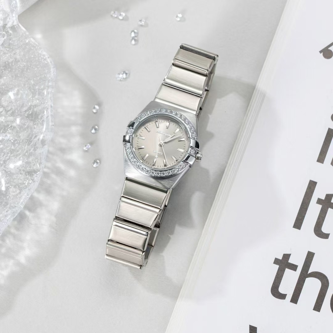Orologio da donna classico Con - High Jewelry Watches recensione e prezzo